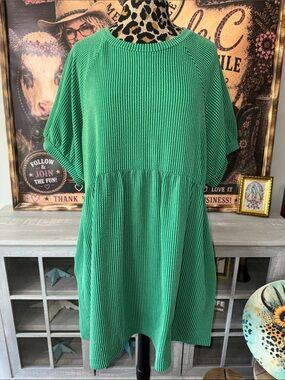 Discount Divas Emerald Ribbed S/S Swing Dress Size 1XL